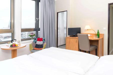 Astor Kiel by Campanile - 52