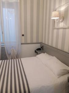 Contact Hôtel des Deux Moulins Limoges - Proche de la gare - 27