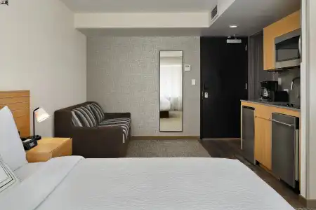 TownePlace Suites by Marriott New York Manhattan - 23