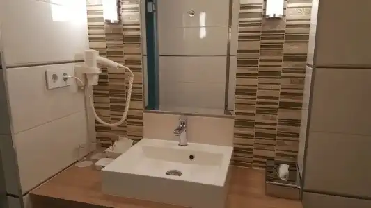 ZENA beauty & shopping center - 14