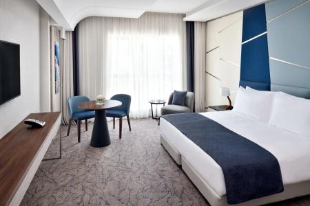 Mövenpick Apartments Downtown Dubai - 11