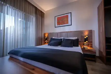 Mari Suites - 120
