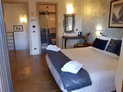 Aurelia Garden Gold Bed & Breakfast - 17
