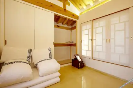 Hanok 24 Guesthouse Gyeongbokgung - 1