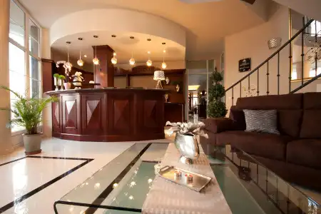 Xavin Wellness & Restaurant - 35