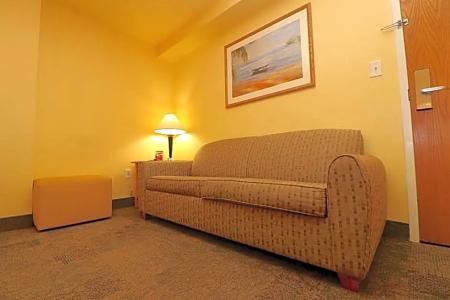 The Ocean Key Virginia Beach Resort - 40