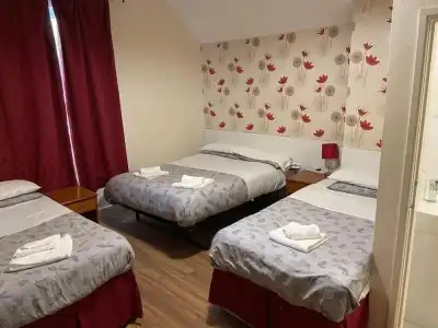 Abbey Lodge - 33