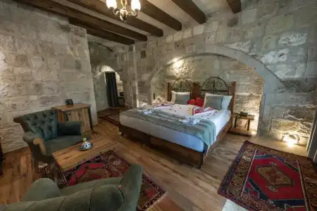 Sarnich Cave Suites - 111