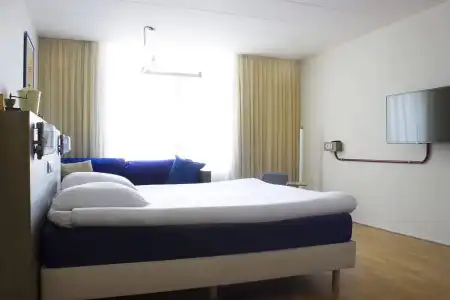 Townhouse Apartments - 4