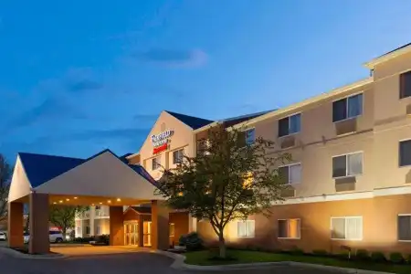 Fairfield Inn & Suites Grand Rapids Airport - 13