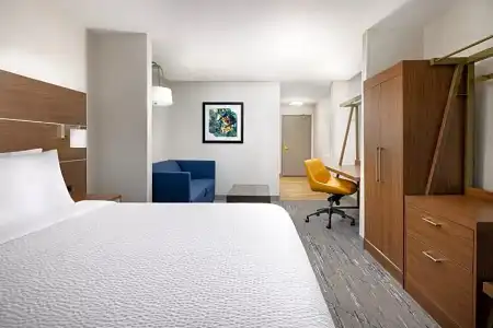 Holiday Inn Express Las Vegas - Stadium Area by IHG - 73