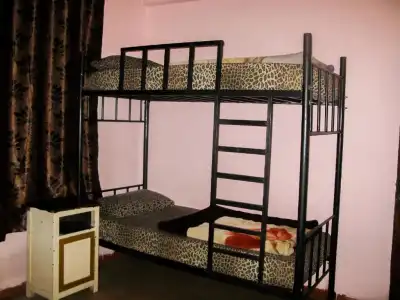 Cliff - Hostel - 17