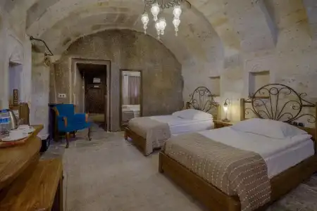 Hera Cave Suites - 100