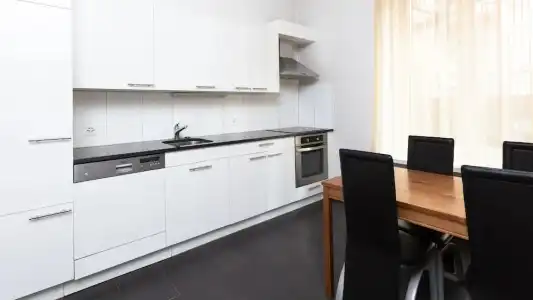 Apartments Swiss Star University - 12