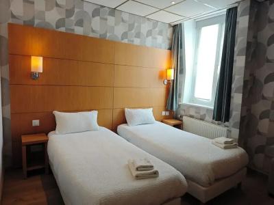Hôtel L'Hirondelle - 54