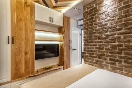 One Luxury Suites - 136