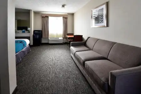 City Center Inn & Suites - 69