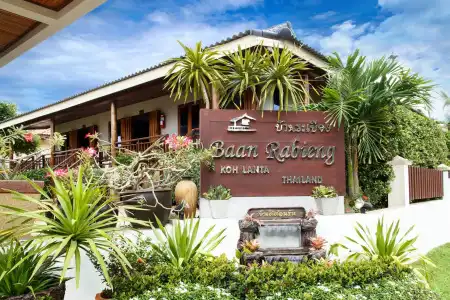 Baan Rabieng Bungalows - 0