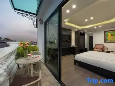 Sq Hang Gai & Spa - 167