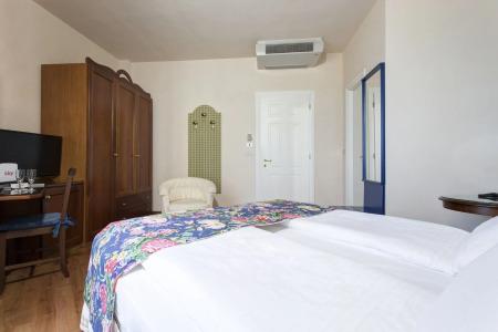 Cavalieri Palace - 4