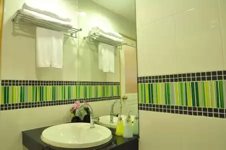 Green Harbor & Service Apartment - 103