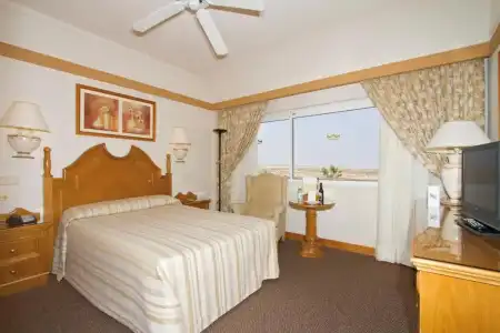 Riu Palace Tres Islas - 10