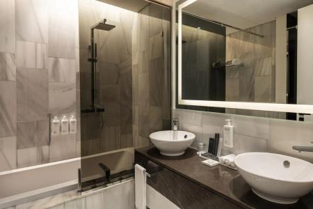 TH8 Palm Vignette Collection, Beach Resort - 15