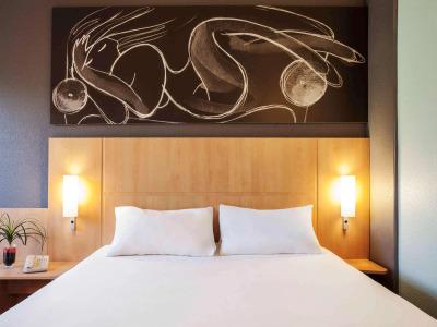 Ibis Barcelona Cornella - 4