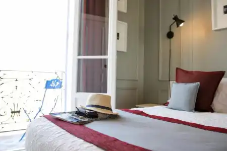 Le Panoramic Boutique - 92