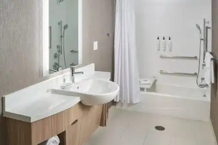 SpringHill Suites by Marriott - 17