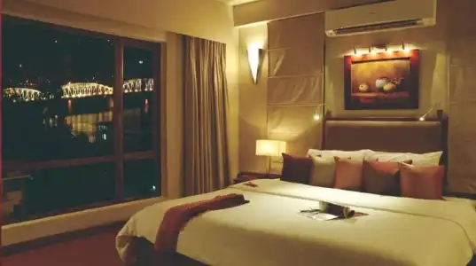 Asia Hue - 34