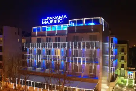 Panama Majestic - 0