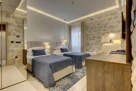 Heritage Leon Coronato - 24