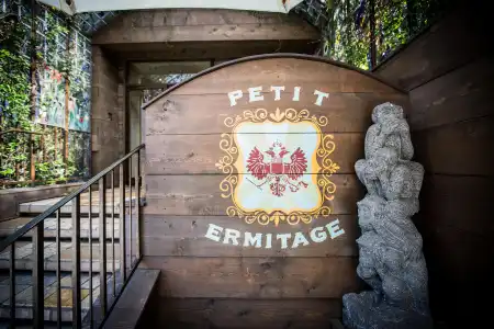 Petit Ermitage - 22