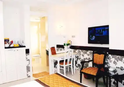 Hoang Thanh Thuy 2 - 32