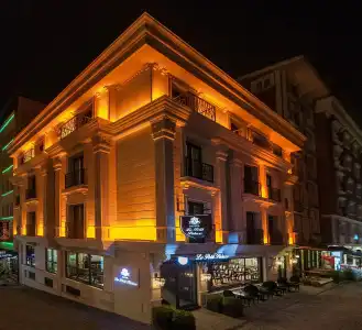 Le Petit Palace - 0