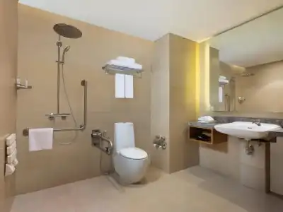 Holiday Inn & Suites Jakarta Gajah Mada by IHG - 78