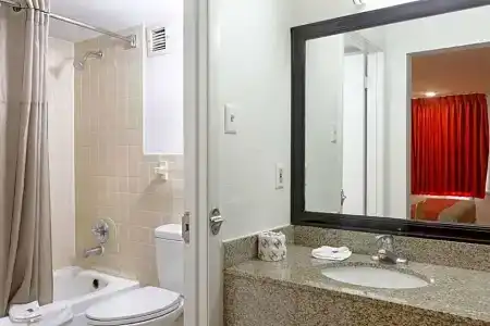 Motel 6 Houston, TX - East - 36
