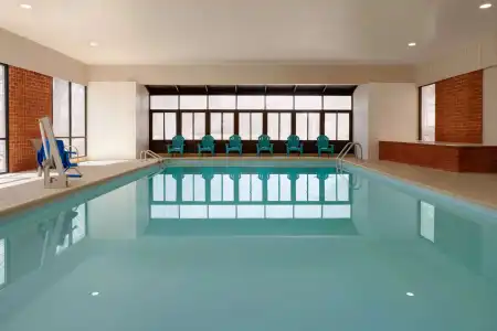 Wingate by Wyndham Williamsburg - 14
