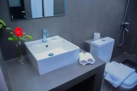 Star White Negombo - 36