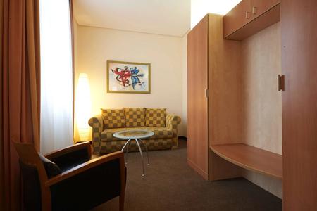 IntercityBerlin Ostbahnhof - 68