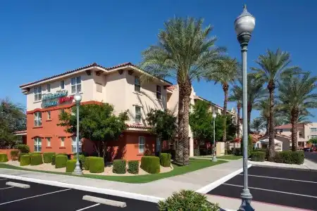 Sonesta Simply Suites Phoenix Scottsdale - 22