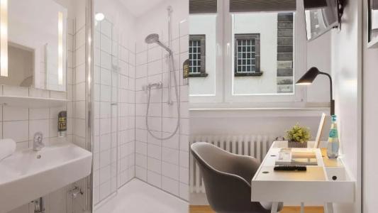 Beethoven Dreesen - furnished by BoConcept - 14