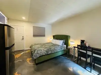 Sage Hills Motel - 43