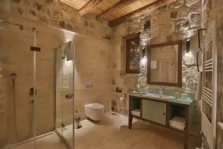 Acropolis Cave Suite - 52