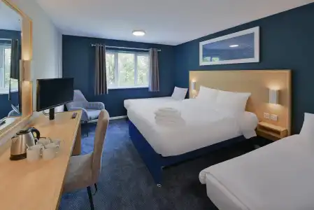 Travelodge London Park Royal - 14