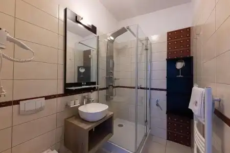 Bazilika alatt Panzió - 94
