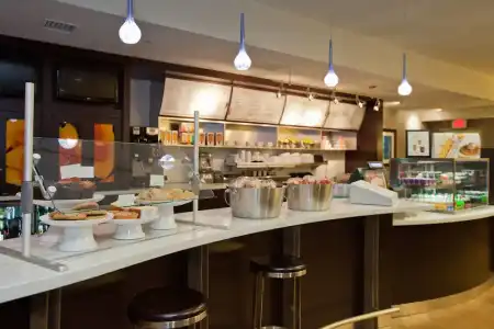 Courtyard by Marriott Old Town - 14