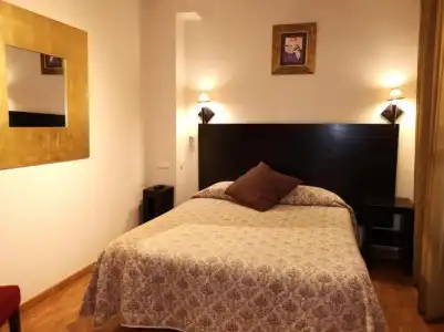 Hostal Tres Soles - 54