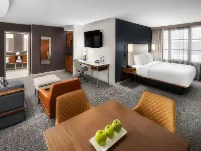 Courtyard by Marriott Seattle Bellevue/Downtown - 47